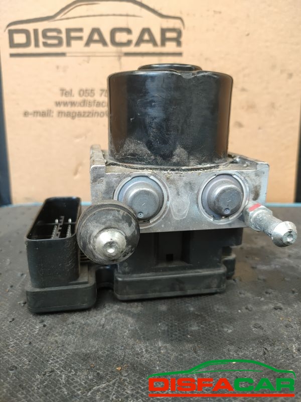 Centralina ABS usata Suzuki Swift 2WD 2005, codice 06.2102-1039.4 – foto 4 di 9