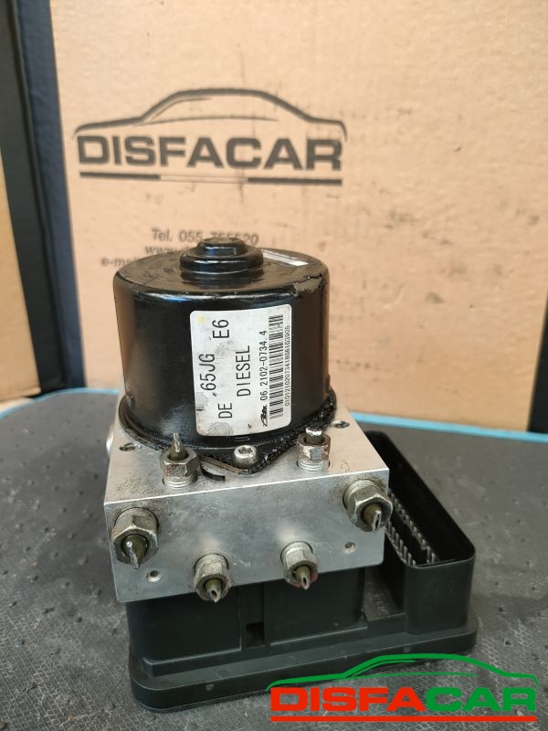 Centralina ABS usata Suzuki Grand Vitara 2005, codice 06.2102-0734.4 – foto 2 di 8