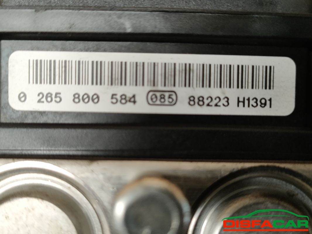 Centralina ABS usata Dacia Logan MCV 2005, codice 0265232110 – foto 4 di 9