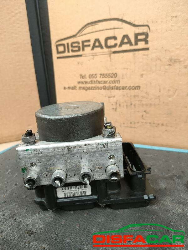 Centralina ABS usata Dacia Logan MCV 2005, codice 0265232110 – foto 2 di 9