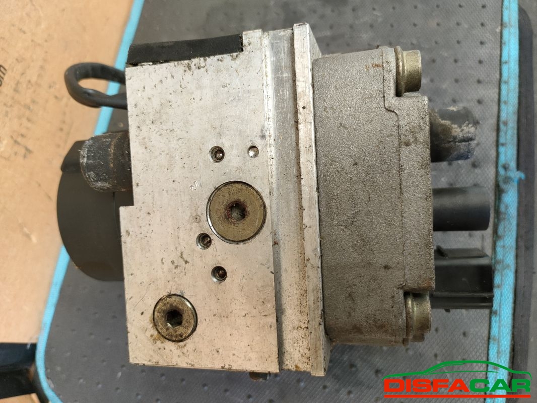 Centralina ABS usata Land Rover Discovery, codice 4784070200 – foto 11 di 11