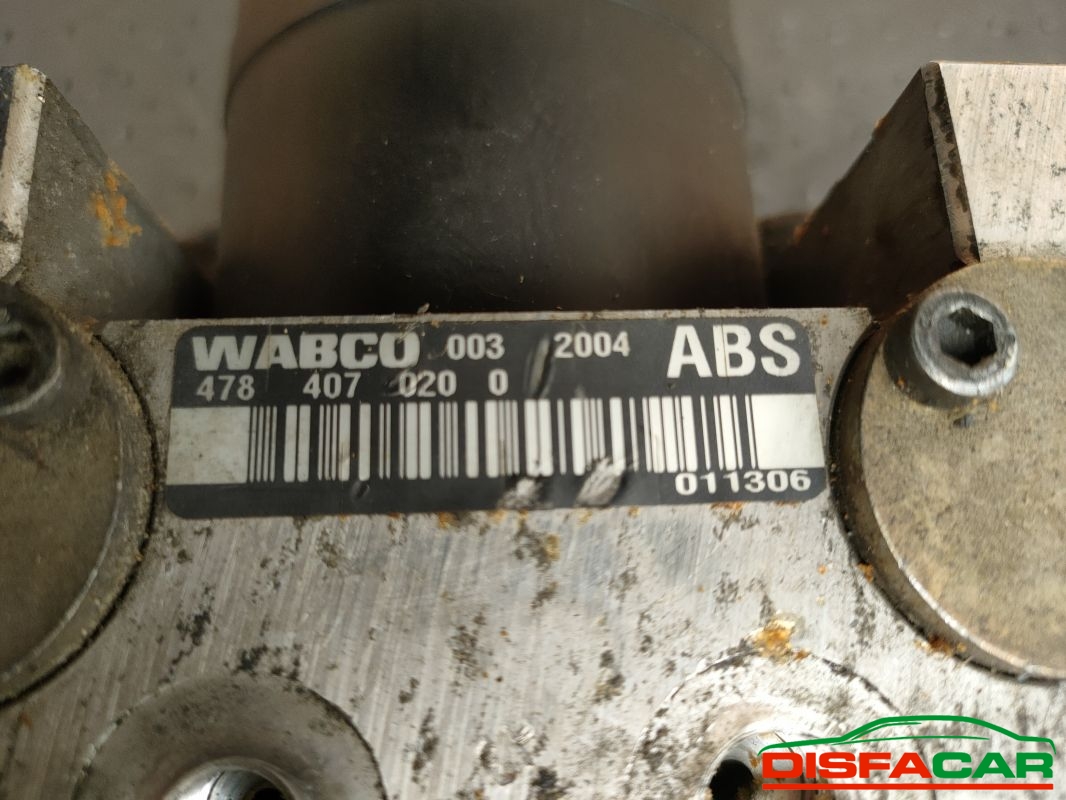 Centralina ABS usata Land Rover Discovery, codice 4784070200 – foto 3 di 11