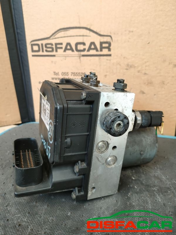Centralina ABS usata Alfa Romeo GT (X3) 2003, codice 0265225268 – foto 2 di 11