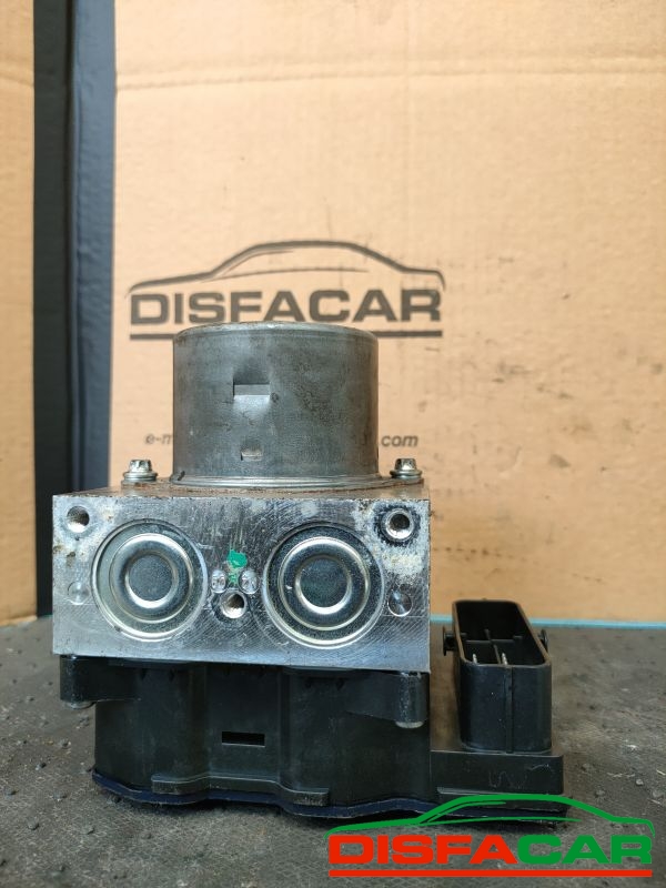 Centralina ABS usata Ford Galaxy 2006, codice 6g91-2c405-aj – foto 6 di 9