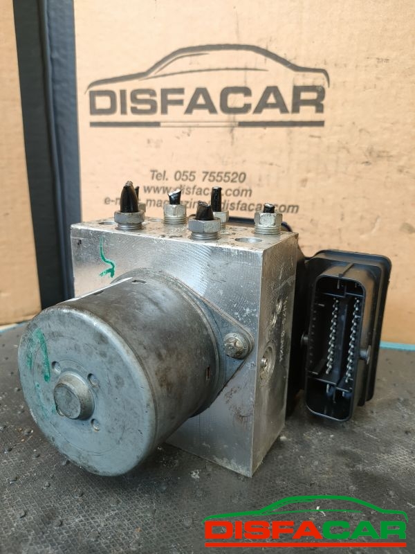 Centralina ABS usata Ford Galaxy 2006, codice 6g91-2c405-aj – foto 2 di 9