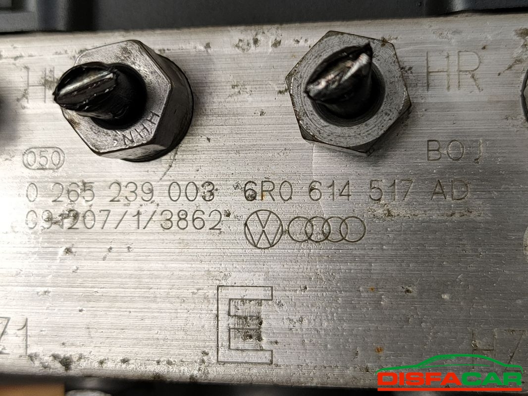 Centralina ABS usata Volkswagen Polo (6R) 2009, codice 0265239003 – foto 3 di 9
