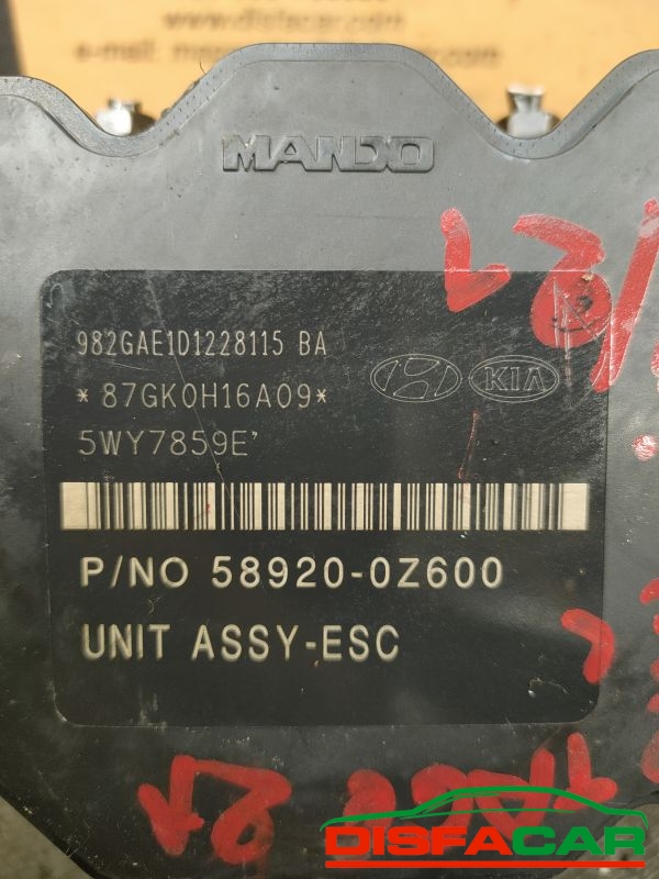 Centralina ABS usata Kia Sportage 2A SERIE 2WD 2004, codice 58920-0z00 – foto 9 di 9