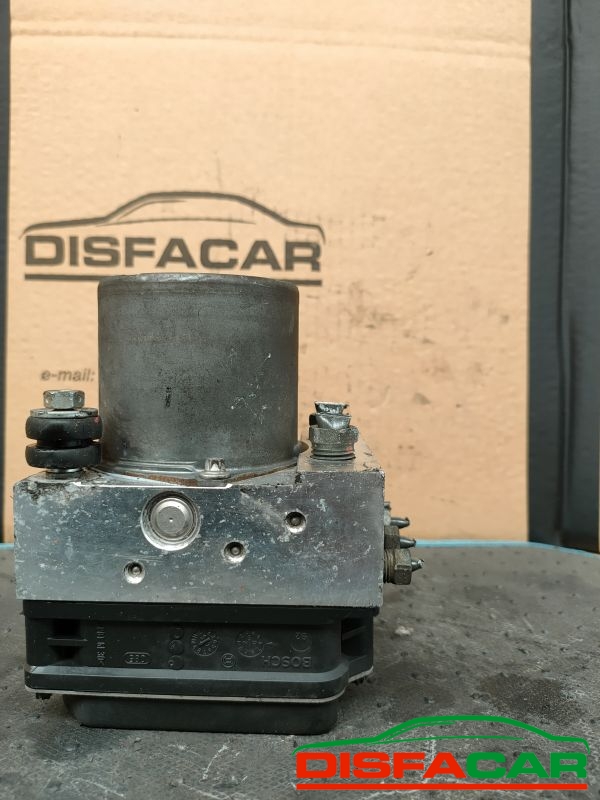 Centralina ABS usata Toyota Corolla Verso 2004, codice 0265234222 – foto 6 di 9