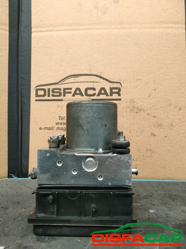 Centralina ABS usata Toyota Corolla Verso 2004, codice 0265234222 – foto 8 di 9