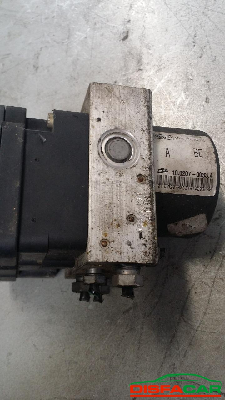 Centralina ABS usata Ford Fiesta 2004, codice 4s61-2m110-ac – foto 2 di 2