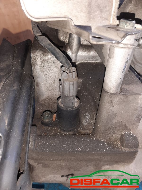 Cambio usato Honda FR-V 2004, codice D17A2 – foto 4 di 10