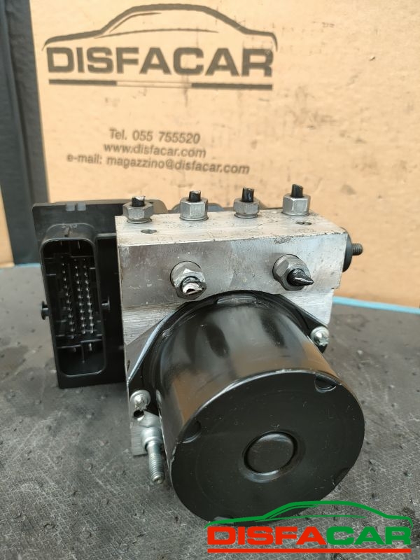 Centralina ABS usata Volkswagen Polo (6R) 2009, codice 0265239056 – foto 2 di 9