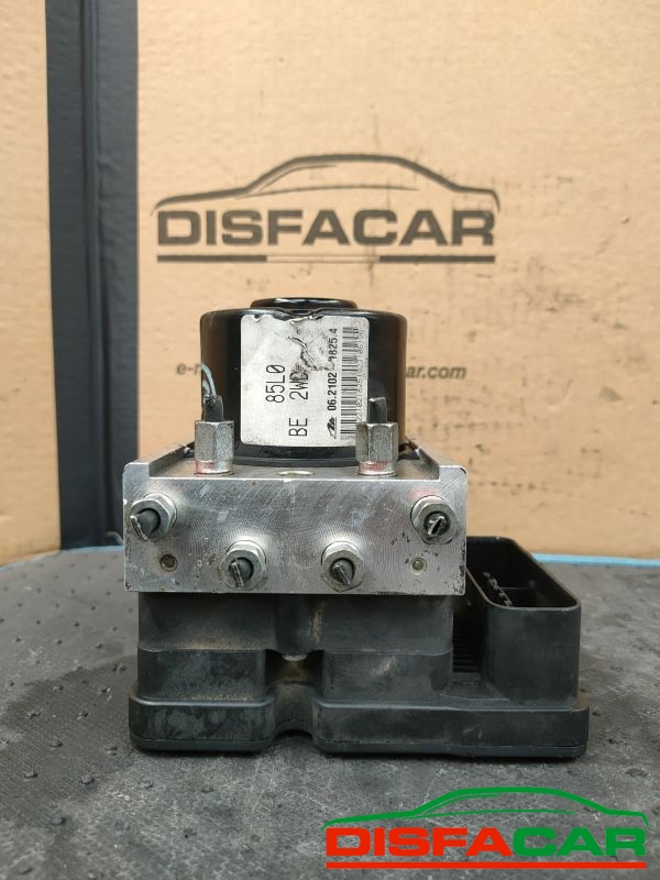 Centralina ABS usata Suzuki Splash 2WD 2008, codice 06.2102-1825.4 – foto 6 di 9