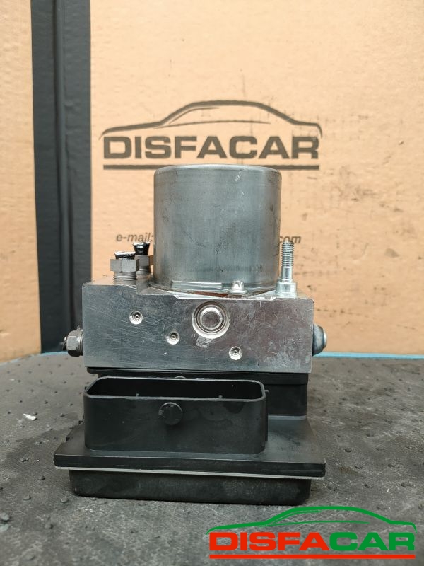 Centralina ABS usata Peugeot 407 2004, codice 0265235273 – foto 8 di 10