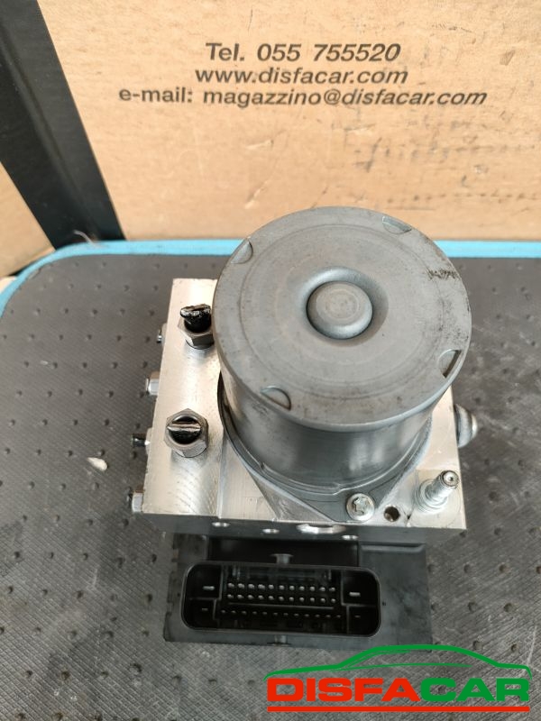 Centralina ABS usata Peugeot 407 2004, codice 0265235273 – foto 9 di 10