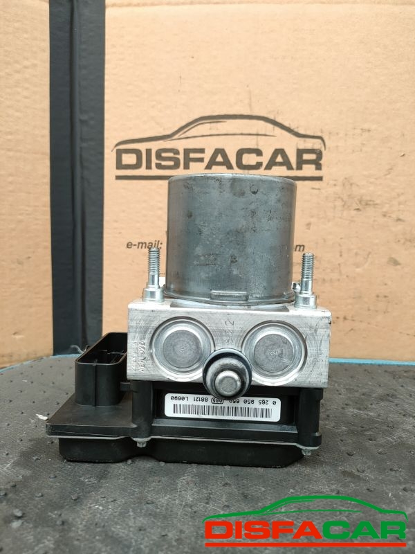 Centralina ABS usata Peugeot 407 2004, codice 0265235273 – foto 5 di 10