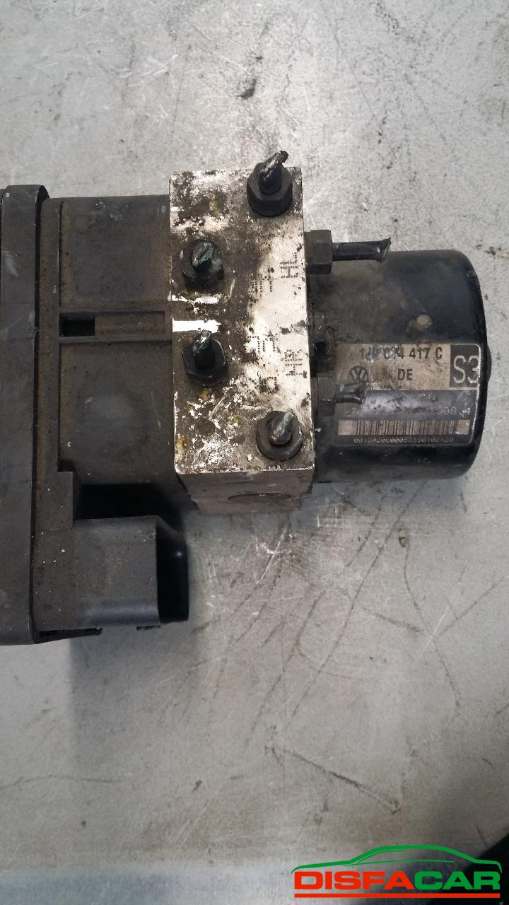 Centralina ABS usata Volkswagen Golf 2000, codice oem – foto 2 di 2