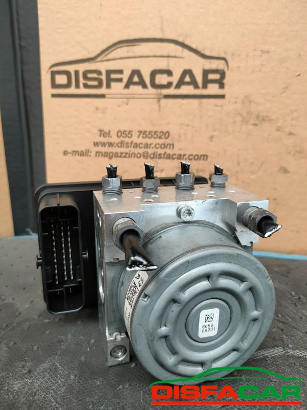 Centralina ABS usata Peugeot 2008 2013, codice 10.0220-0276.4 – foto 2 di 10