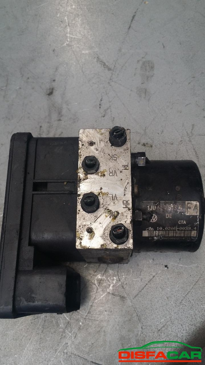 Centralina ABS usata Volkswagen Golf 2005, codice oem – foto 2 di 2