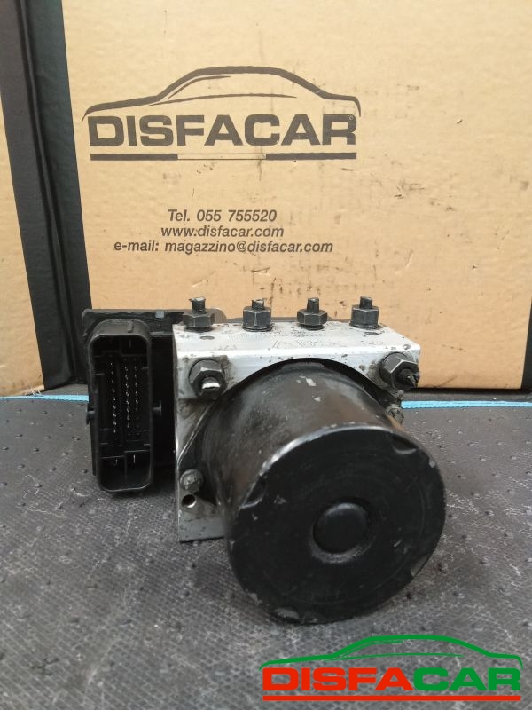 Centralina ABS usata Volkswagen Golf IBIZA 2002, codice 0265231712 – foto 2 di 8