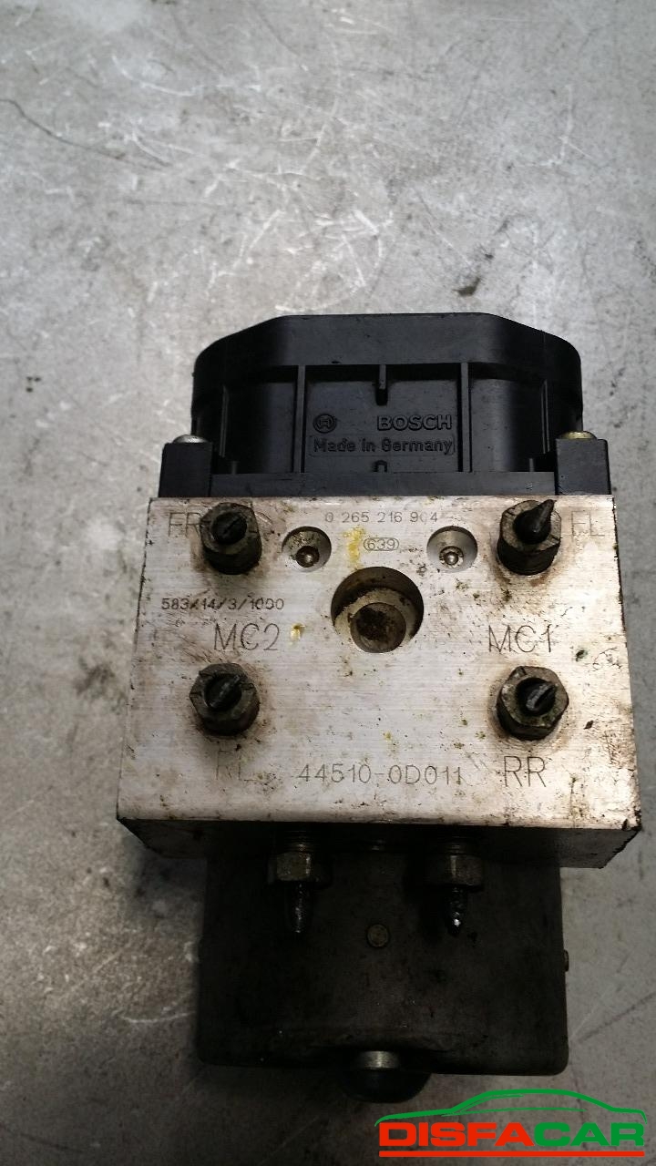 Centralina ABS usata Toyota Yaris 1999, codice 0265216904 – foto 2 di 2