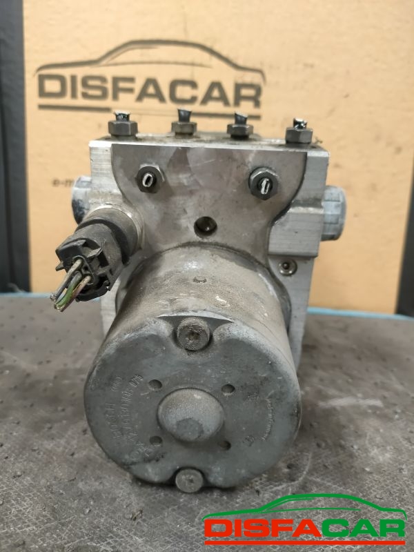 Centralina ABS usata Alfa Romeo Alfa 156 (X1) 4x4 2003, codice 0265225263 – foto 7 di 11
