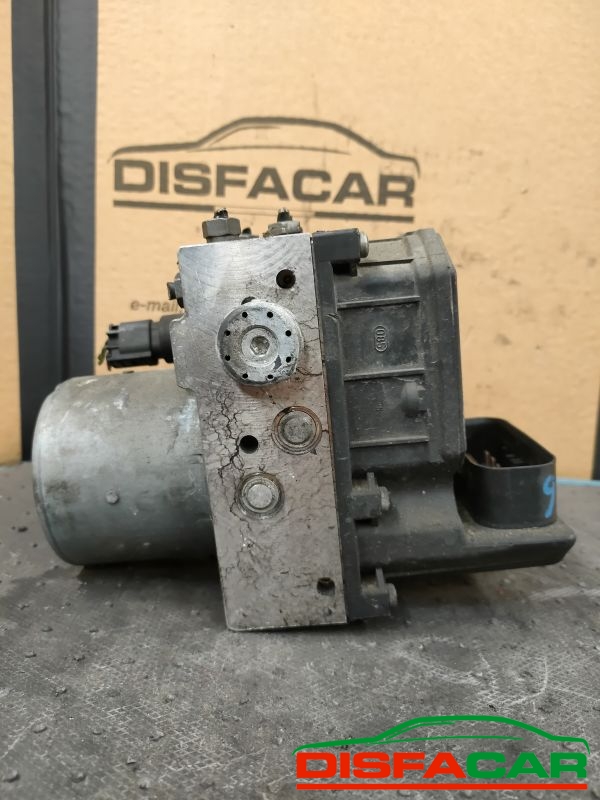 Centralina ABS usata Alfa Romeo Alfa 156 (X1) 4x4 2003, codice 0265225263 – foto 8 di 11