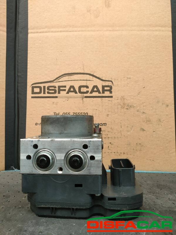 Centralina ABS usata Toyota IQ 2009, codice 44540-74020 – foto 6 di 8