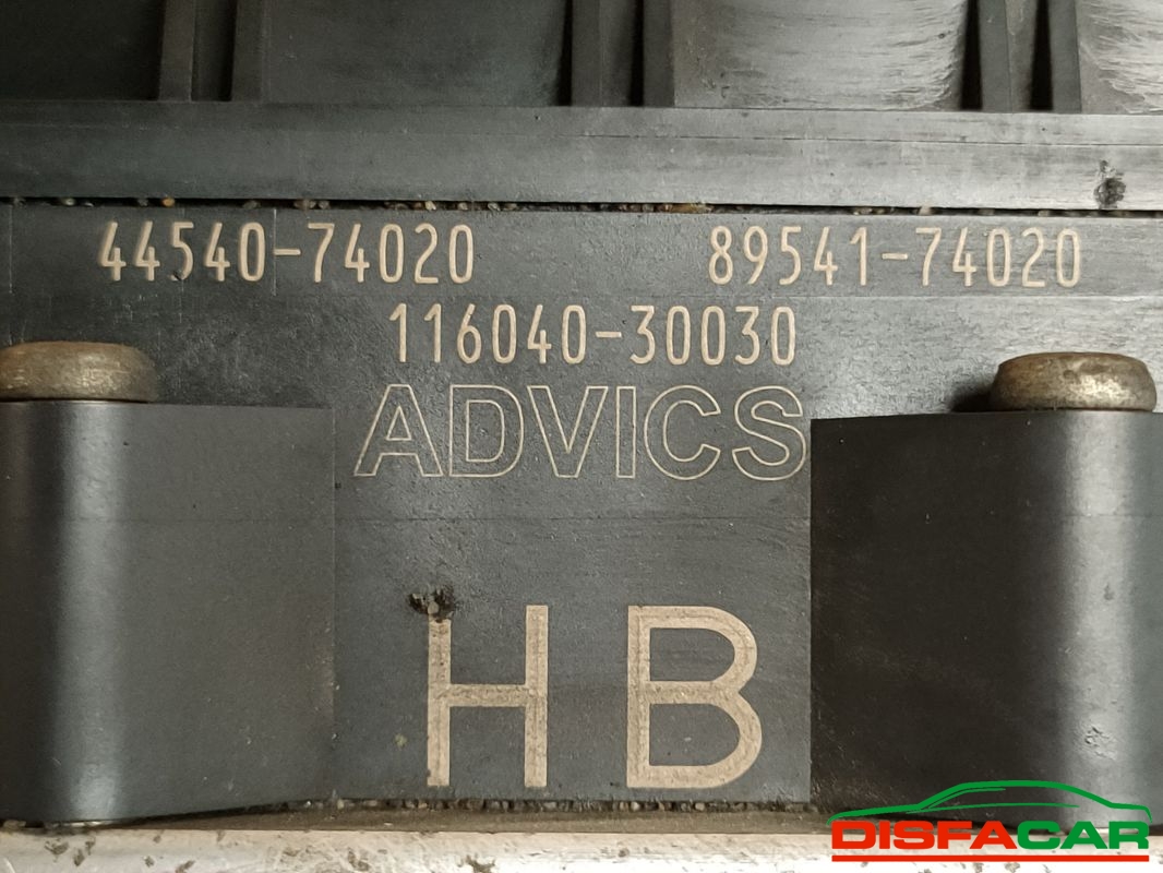 Centralina ABS usata Toyota IQ 2009, codice 44540-74020 – foto 3 di 8