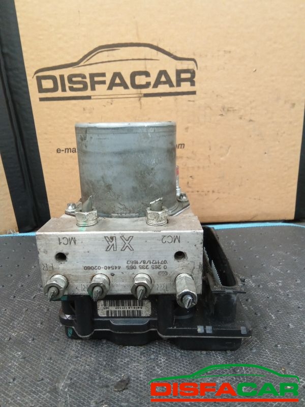Centralina ABS usata Toyota Auris 2007, codice 0265235065 – foto 6 di 8