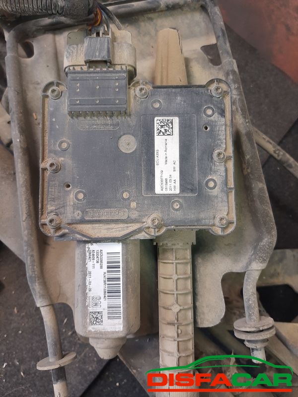Assale posteriore usato Opel Meriva FRENO A MANO ELETTRICO 2010, codice A13DTE – foto 8 di 12
