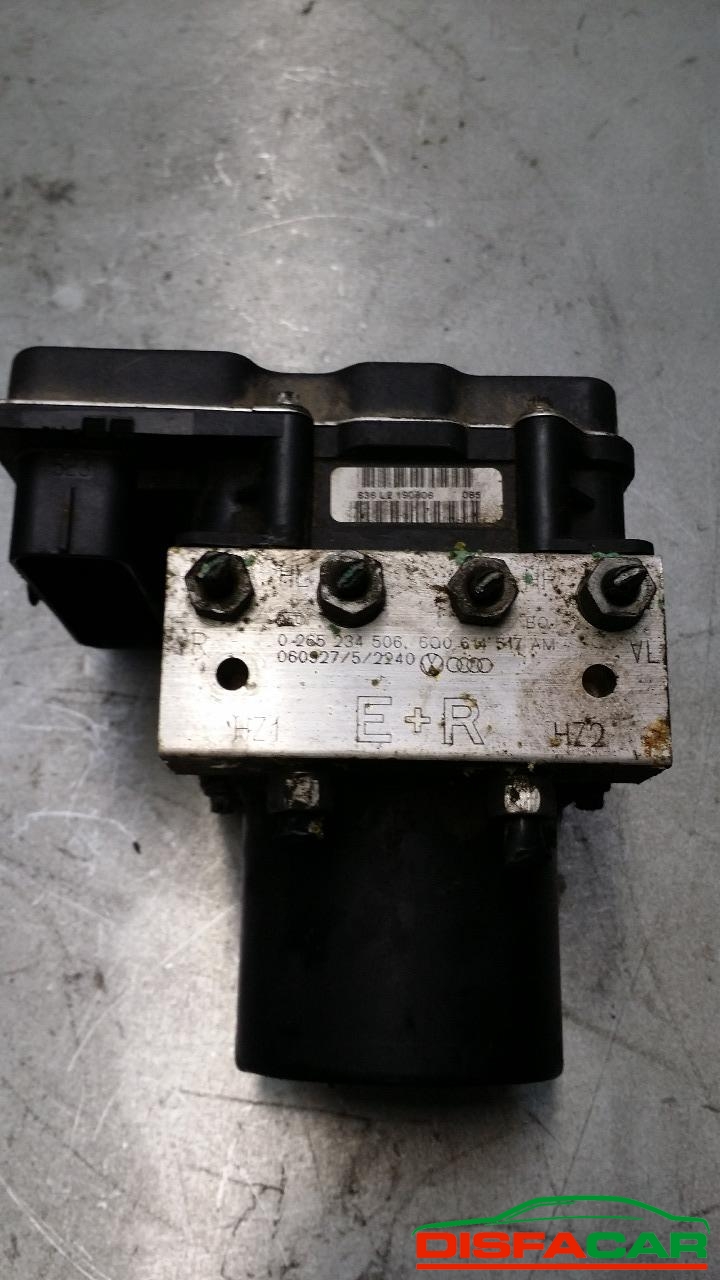 Centralina ABS usata Volkswagen Polo 2004 – foto 2 di 2