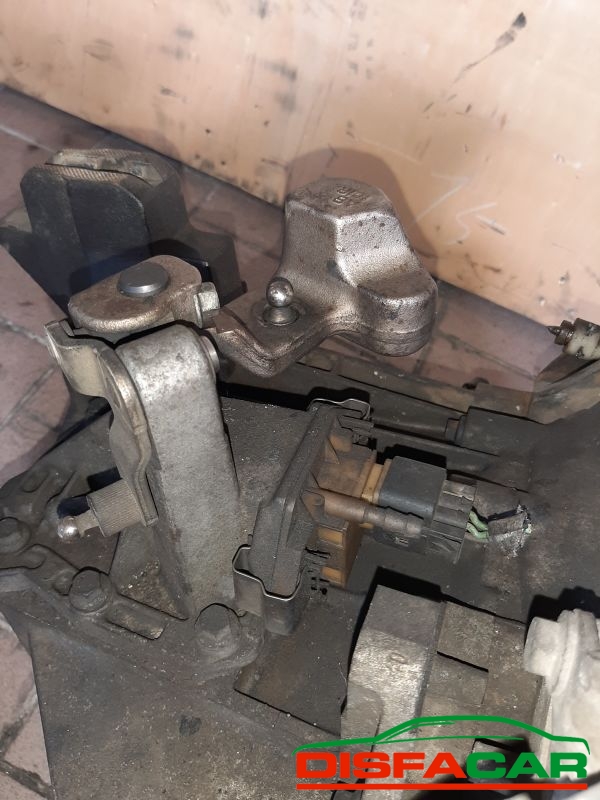 Cambio usato Ford Transit 260 2000, codice 1c1r7002af – foto 7 di 12