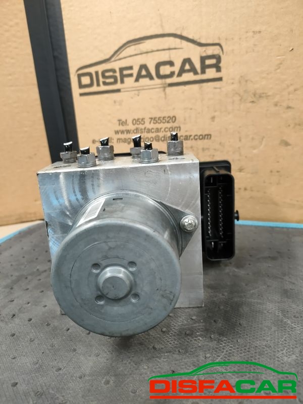 Centralina ABS usata Alfa Romeo Alfa 159 (X3/X9) 2005, codice 16234001 – foto 2 di 8