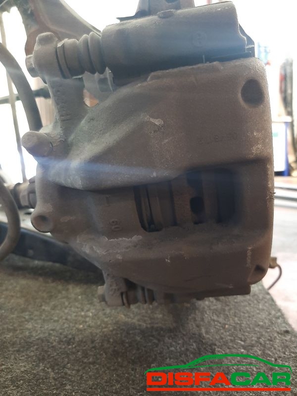 Telaietto anteriore usato Honda CR-V 3ª serie (MANCA SCATOLA GUIDA VENDUTA) 2007, codice R20A2 – foto 4 di 13