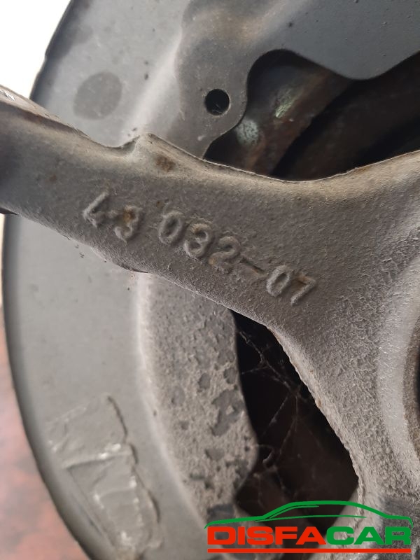 Telaietto anteriore usato Volvo C30 2006, codice D5244T – foto 8 di 14