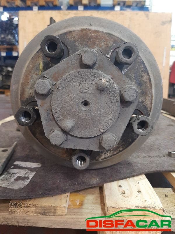 Differenziale posteriore usato Kia K2500 (SENZA BALESTRE E AMMORTIZZATORI 2003, codice D4BH – foto 2 di 13