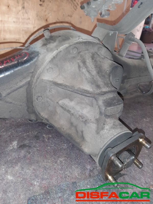 Differenziale posteriore usato Kia K2500 (SENZA BALESTRE E AMMORTIZZATORI 2003, codice D4BH – foto 8 di 13