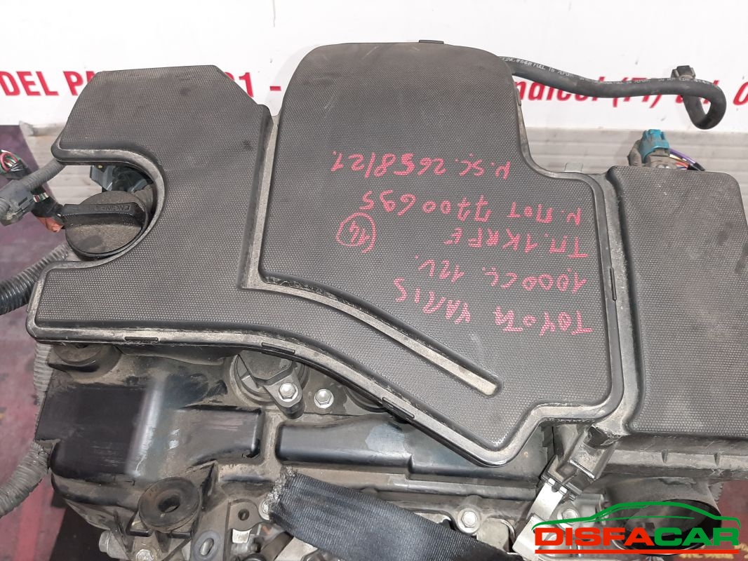 Motore usato Toyota Yaris 4à serie 2014, codice 1KRFE – foto 8 di 10