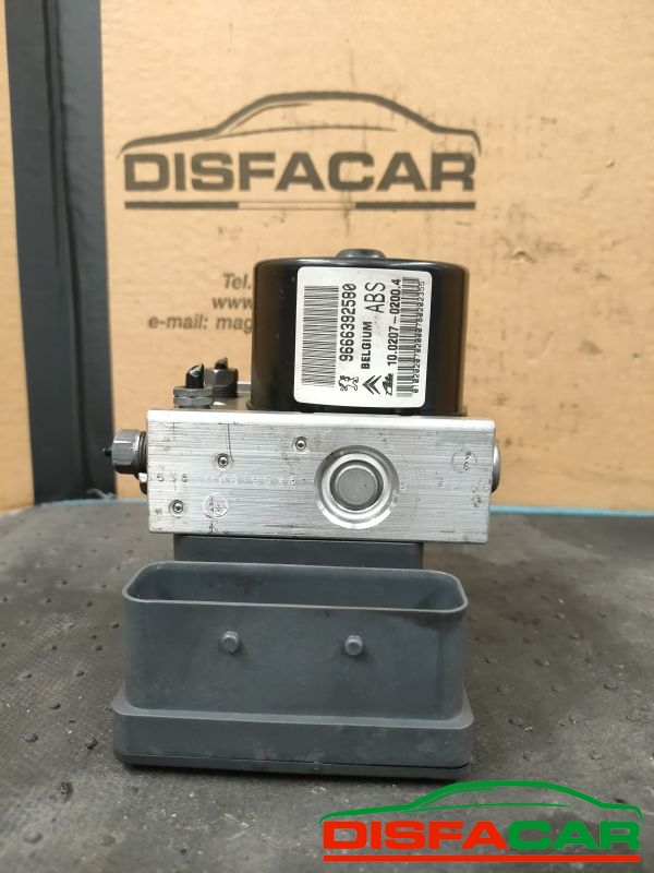 Centralina ABS usata Citroën C3 2A SERIE 2005, codice 10.0207-0200.4 – foto 8 di 10