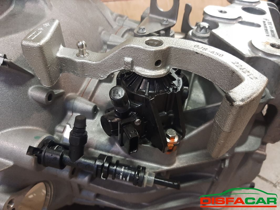 Cambio usato Mercedes Benz Sprinter 3ª serie 2018, codice ju3r7002yga – foto 4 di 11