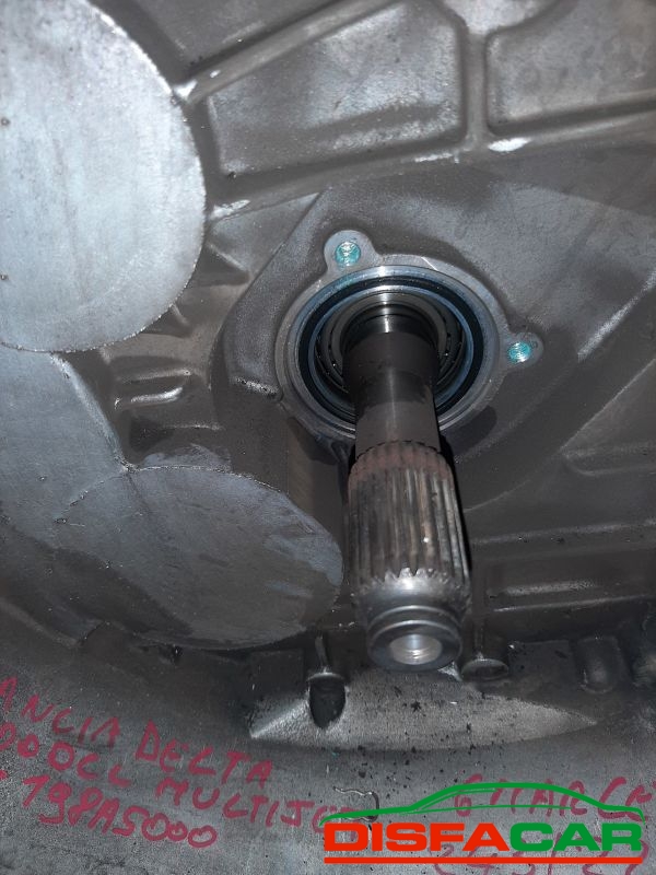 Cambio usato Lancia Delta MANCA CUSCINETTO 2011, codice 198A5000 – foto 2 di 10