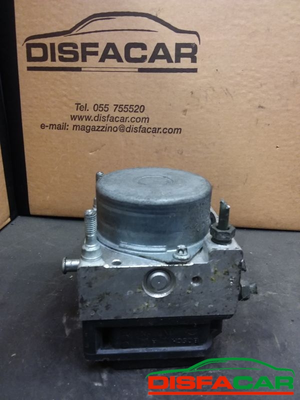 Ricambio usato Nissan Micra 2003 – foto 4 di 7