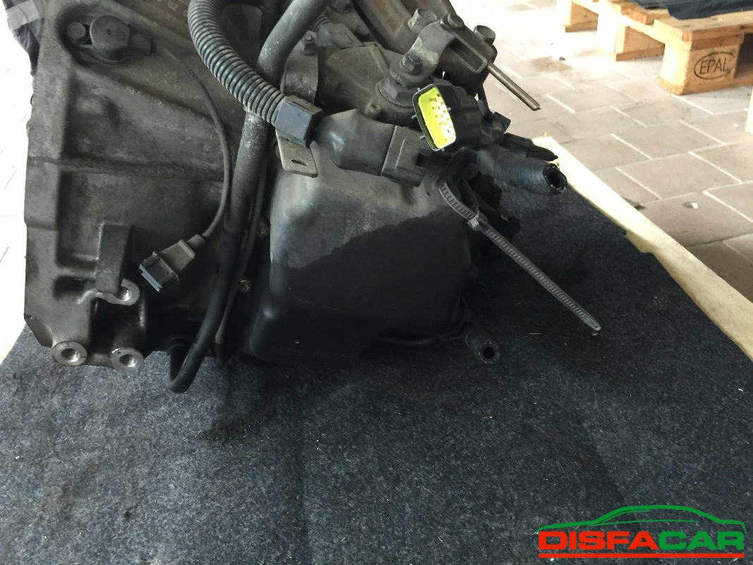 Cambio usato Kia Carnival 2A SERIE -1Serie 2000, codice 50-42le – foto 2 di 6