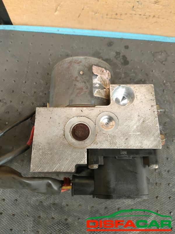 Centralina ABS usata Mazda MX-5 2000, codice nb86437a0 – foto 10 di 10