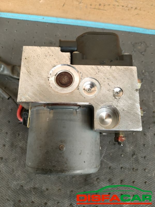 Centralina ABS usata Mazda MX-5 2000, codice nb86437a0 – foto 9 di 10