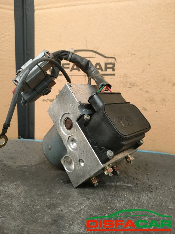 Centralina ABS usata Mazda MX-5 2000, codice nb86437a0 – foto 2 di 10