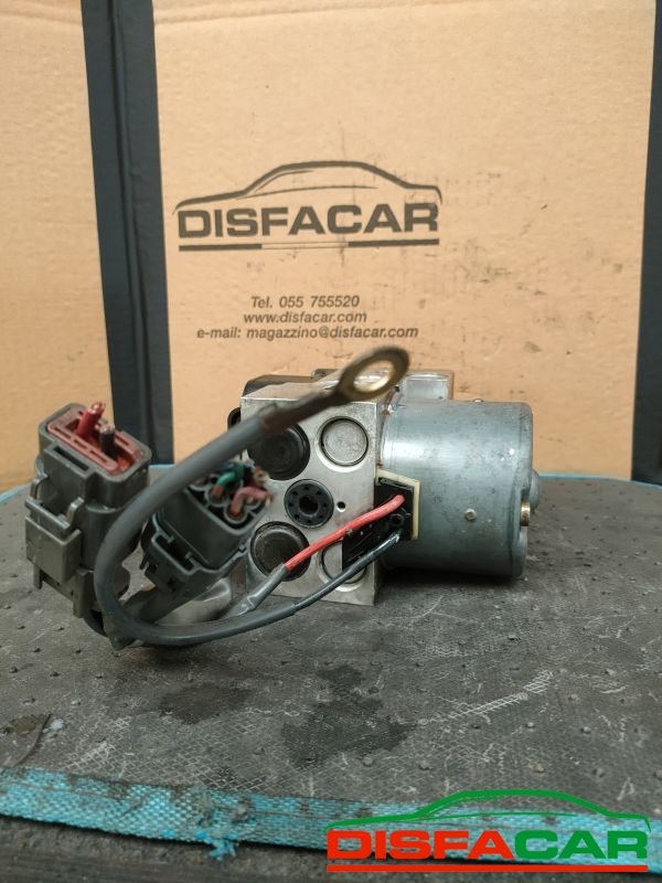 Centralina ABS usata Mazda MX-5 2000, codice nb86437a0 – foto 5 di 10
