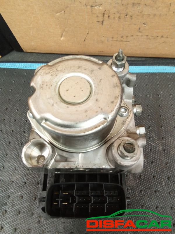 Centralina ABS usata Daihatsu Terios 2A SERIE 2006, codice 44510-b4020 – foto 8 di 8