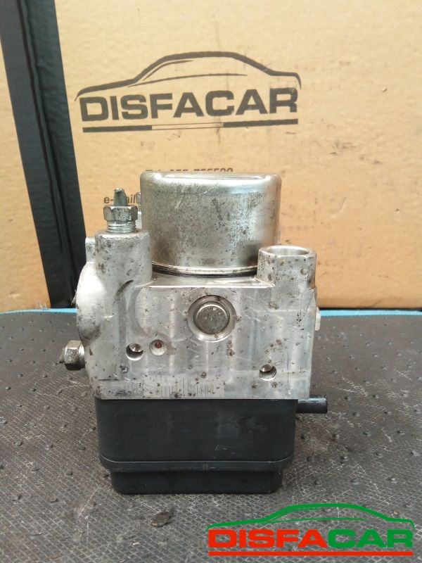 Centralina ABS usata Daihatsu Terios 2A SERIE 2006, codice 44510-b4020 – foto 5 di 8